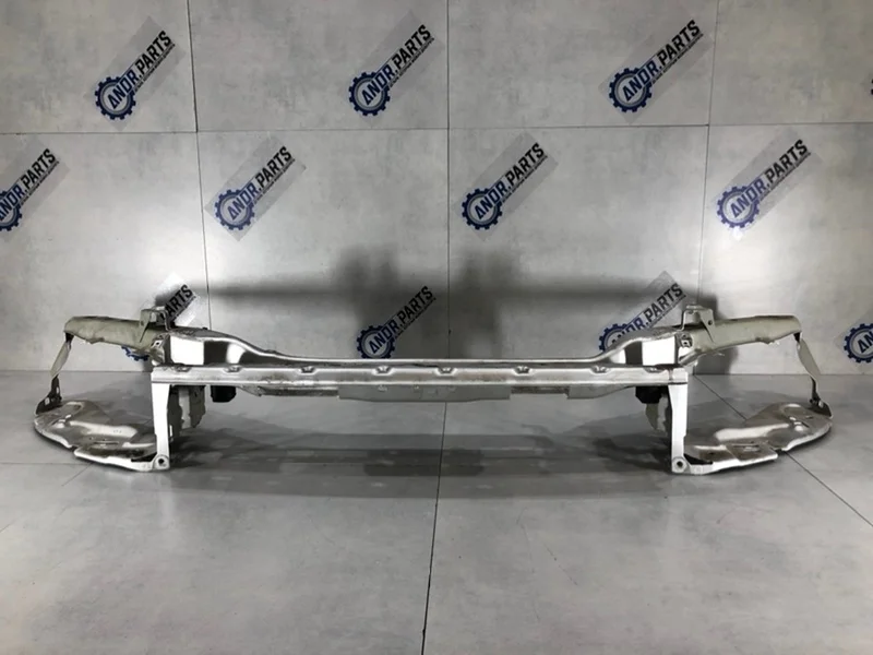 Панель передняя (телевизор) Volvo S40 2008 31335263