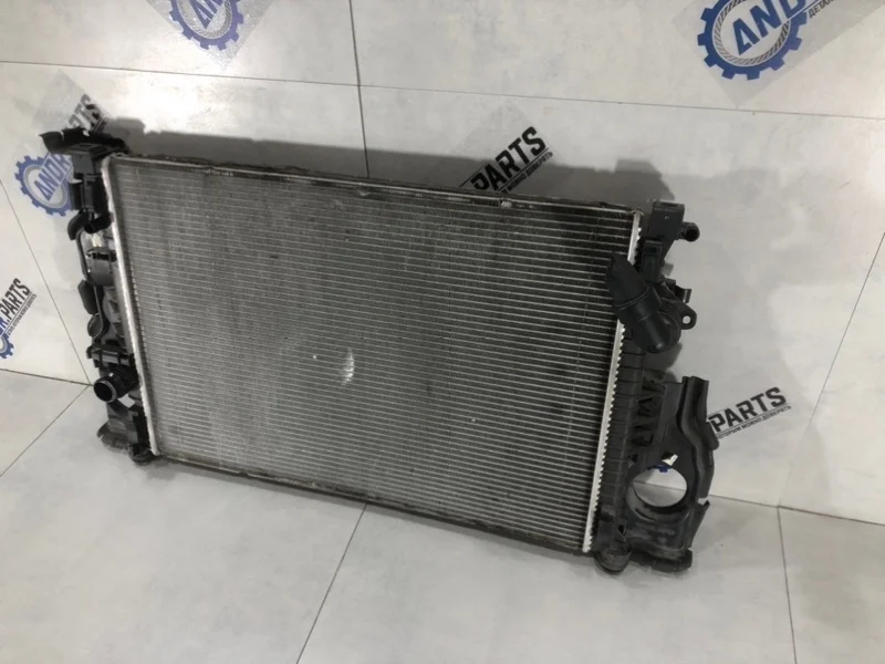 Радиатор охлаждения двигателя Volvo S60 2011 31338765