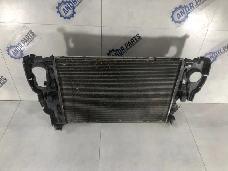 Радиатор охлаждения двигателя Volvo S60 2011 31338765