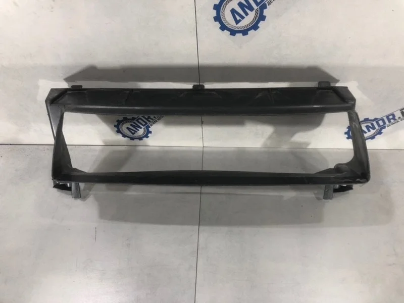 Дефлектор радиатора Volvo S40 2007 30678473