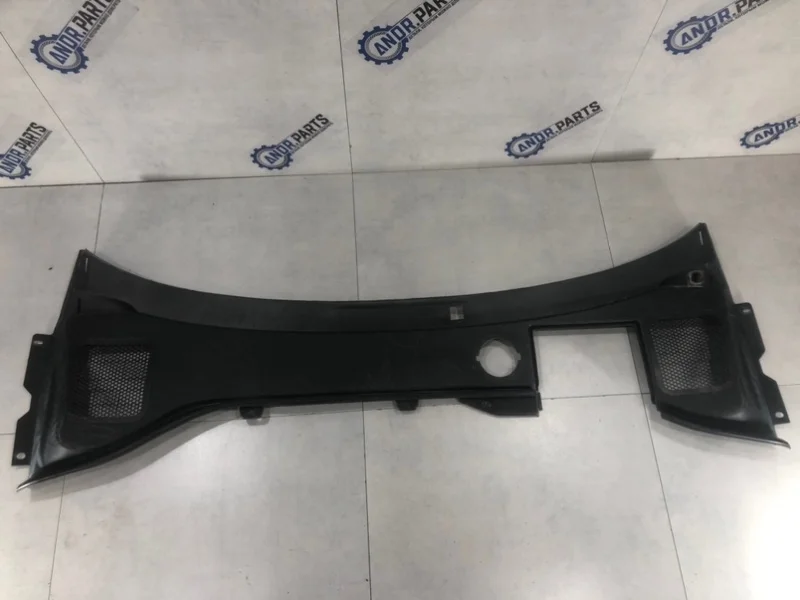 Решетка под лобовое стекло Volvo S60 2011 30779344