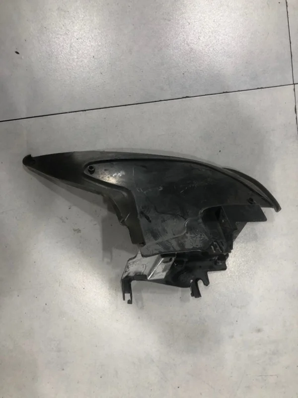 Дефлектор радиатора Volvo S60 2011 31323558, левый