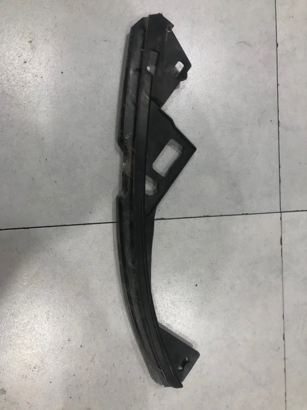 Кронштейн переднего бампера Volvo S40 2008 30744956, левый