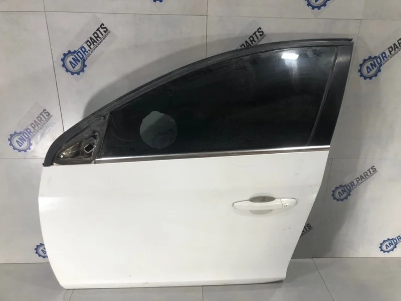 Дверь боковая Volvo S60 2011 31424603, передняя левая