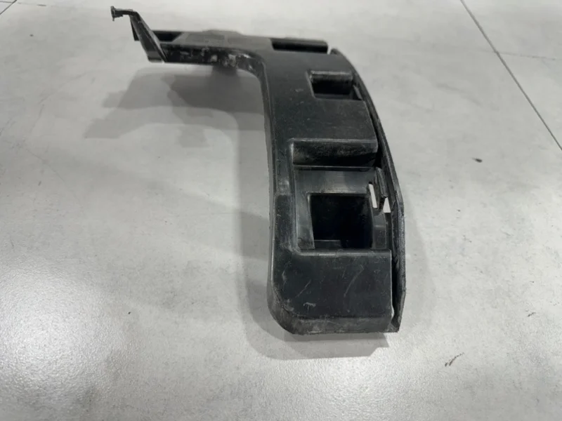 Крепление бампера Volvo S60 30795055, заднее правое