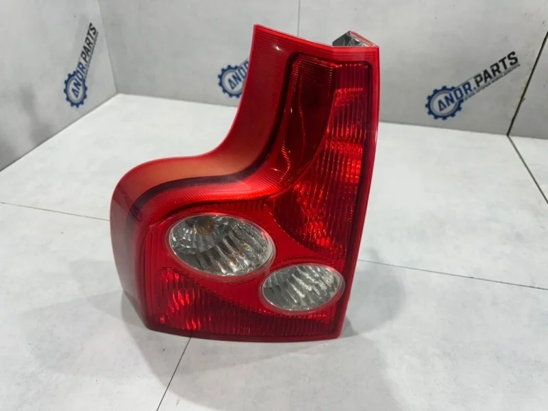 Фонарь задний левый Volvo XC90 2004 30612810 C B5254T2