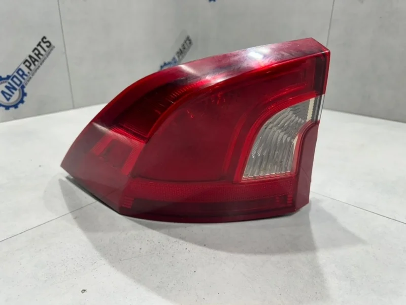 Фонарь задний левый Volvo S60 2011 30796267