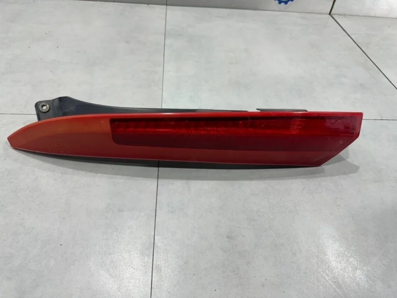 Фонарь задний левый Volvo XC90 30678220