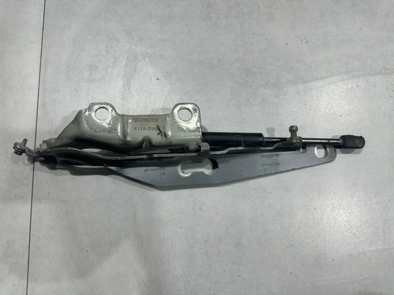 Петля капота Volvo S80 31250186, правая