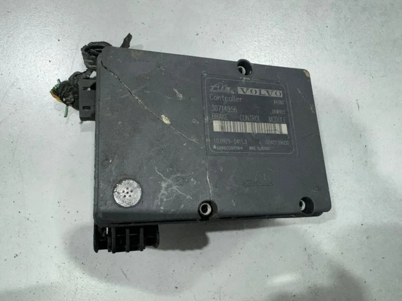 Блок ABS Volvo XC90 30714956