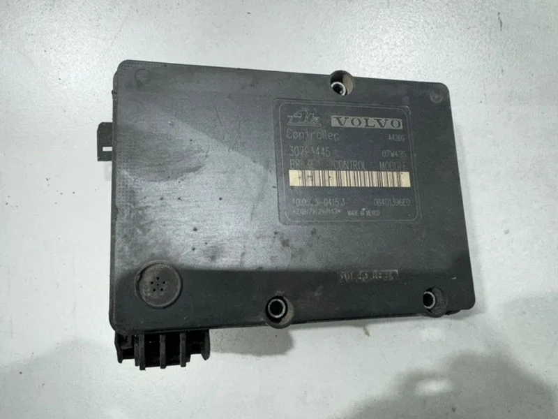 Блок ABS Volvo XC90 30793445