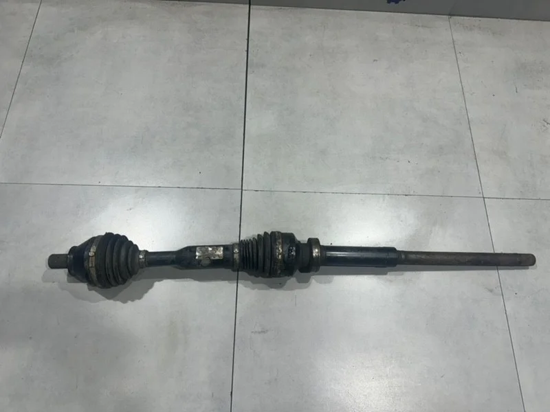 Привод Volvo XC60 30783071, передний правый