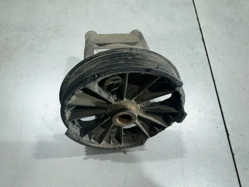 Насос гидроусилителя руля Volvo S80 30665098 B5254T2