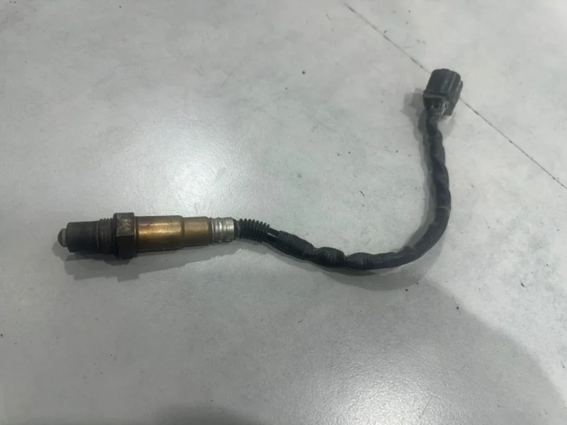 Датчик кислородный Mercedes A 2011 A0001587803 W169 M266.940