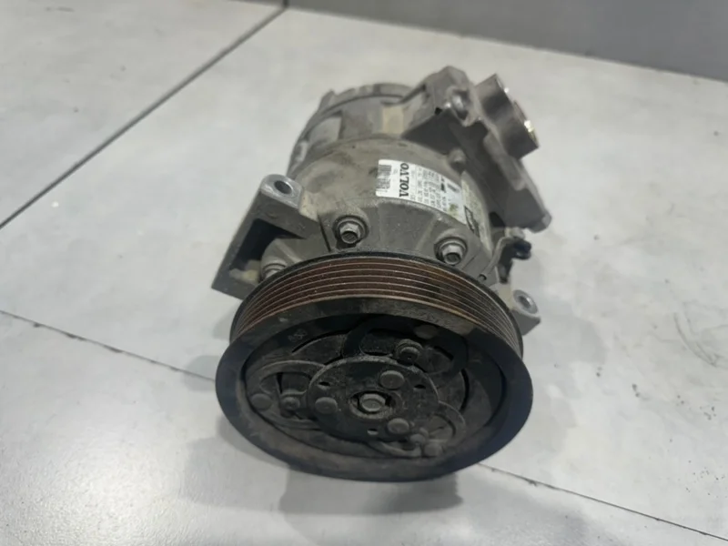 Компрессор кондиционера Volvo XC60 36051067 B6304T