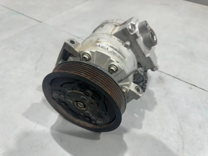Компрессор кондиционера Volvo XC60 36051067 B6304T