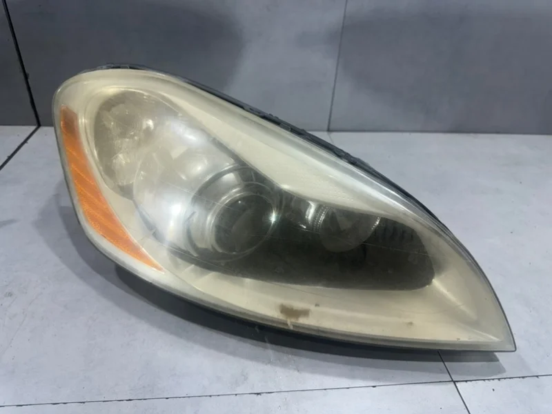 Фара ксеноновая Volvo XC60 31395463, правая