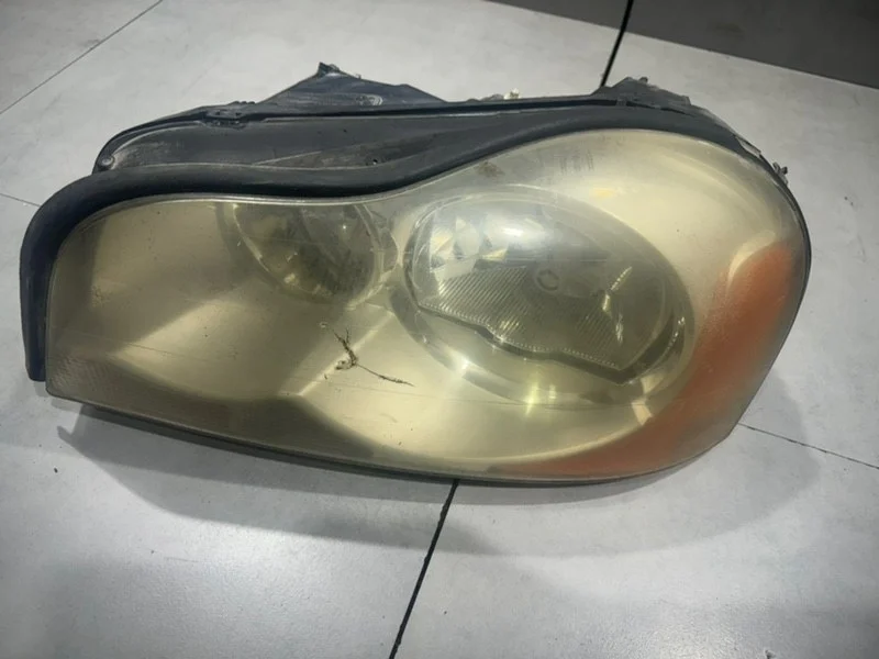 Фара ксеноновая Volvo XC90 2006 31111190, левая