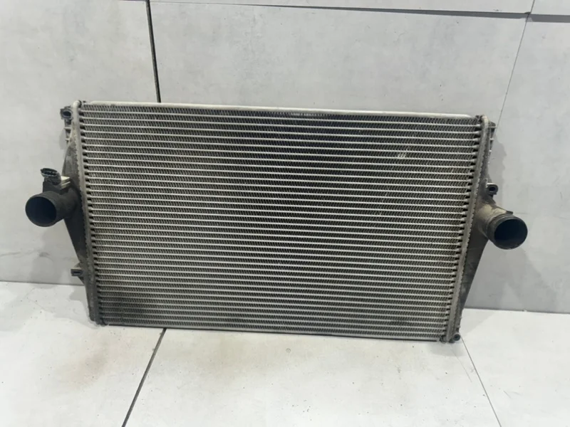 Интеркулер Volvo S60 2008 8671694