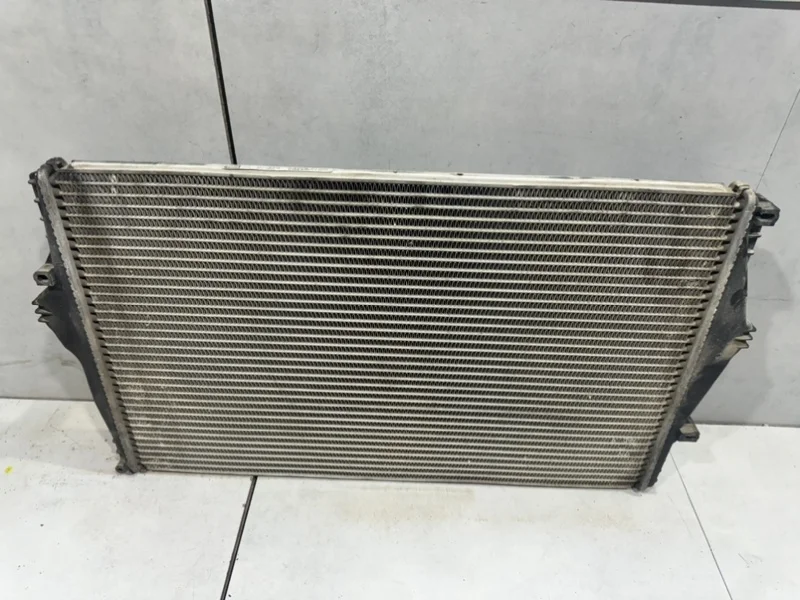 Интеркулер Volvo S60 2008 8671694