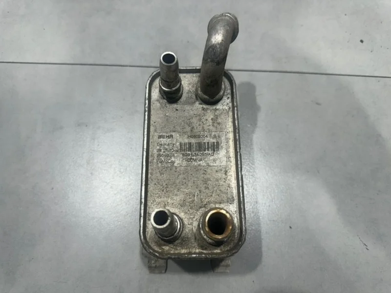 Радиатор АКПП Volvo S80 6G917A095AD