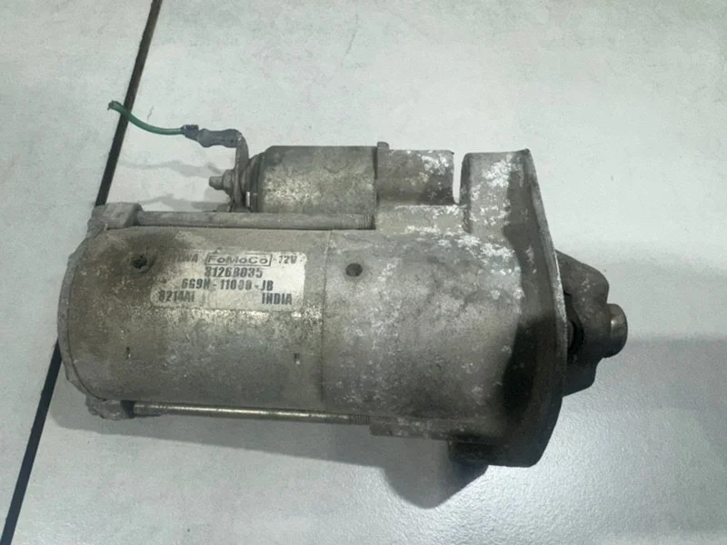 Стартер Volvo XC90 31268035 B5254T2