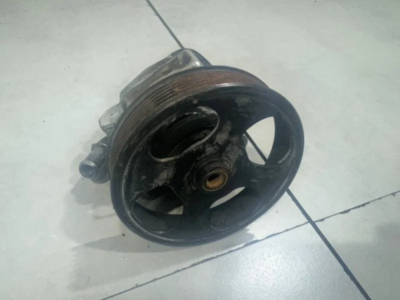 Насос гидроусилителя руля Volvo XC90 36000267 B8444S