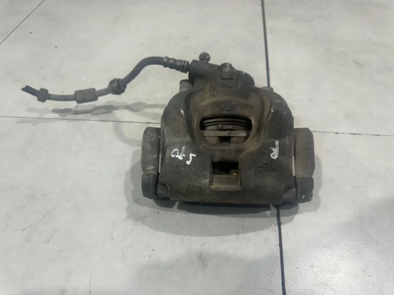 Суппорт тормозной Volvo S80 36000151, передний правый