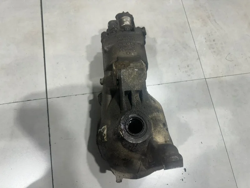 Редуктор моста Volvo XC90 01023869 D5244T4, задний