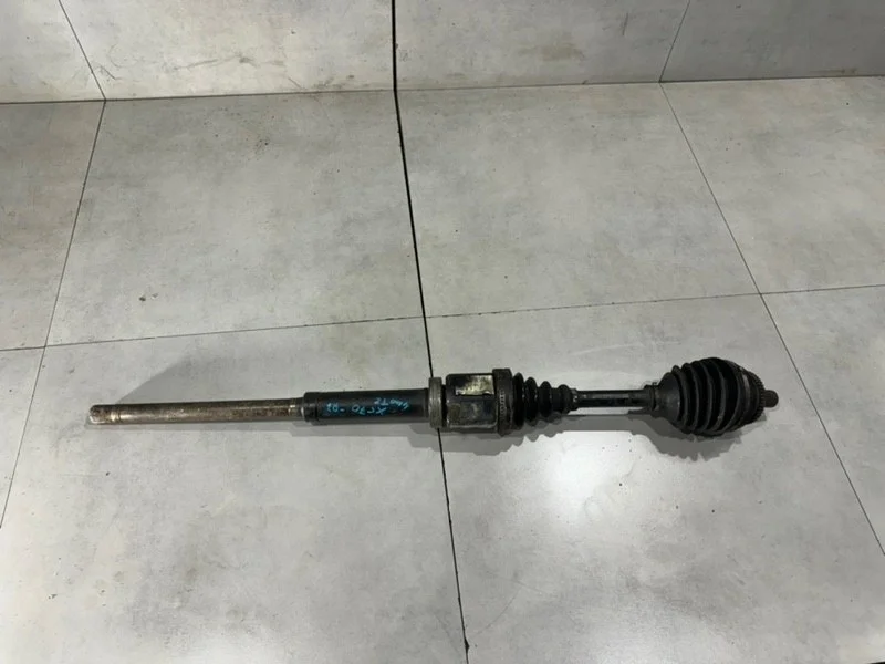 Привод Volvo XC70 36000536 B5254T2, правый