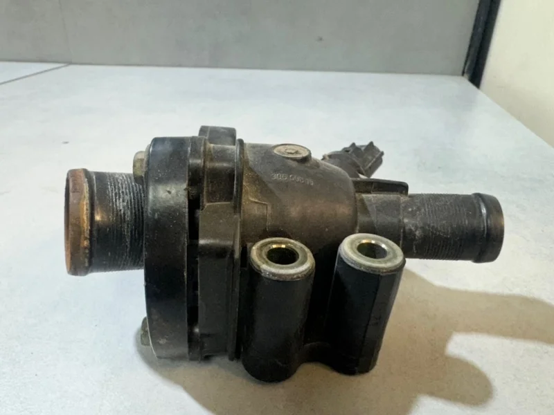 Термостат Volvo S40 30650810 B5244S5