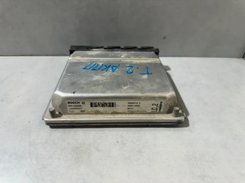 Блок управления двигателем Volvo XC90 30668478 B5254T2