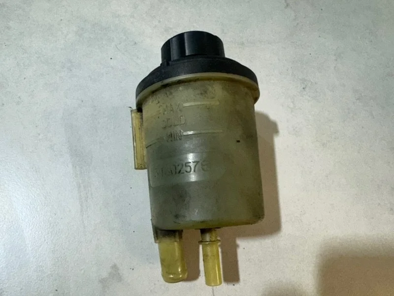 Бачок гидроусилителя руля Volvo S80 31302576