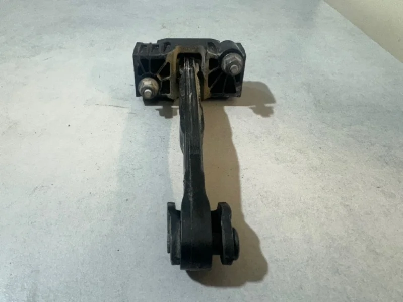 Ограничитель двери Volvo XC60 31298466, передний