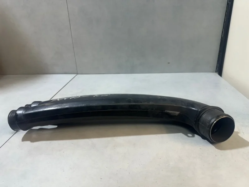 Патрубок интеркулера Volvo XC90 30636959 B6294T