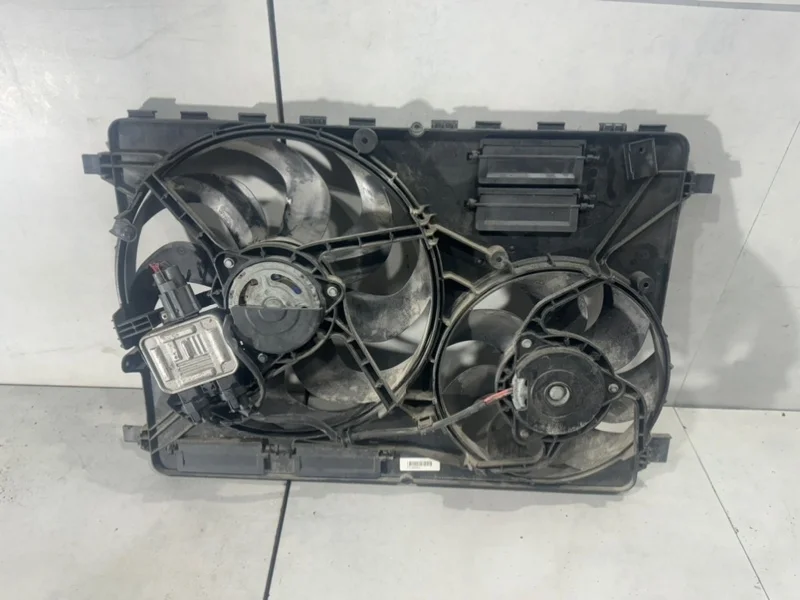 Вентилятор охлаждения радиатора Volvo S80 31686808