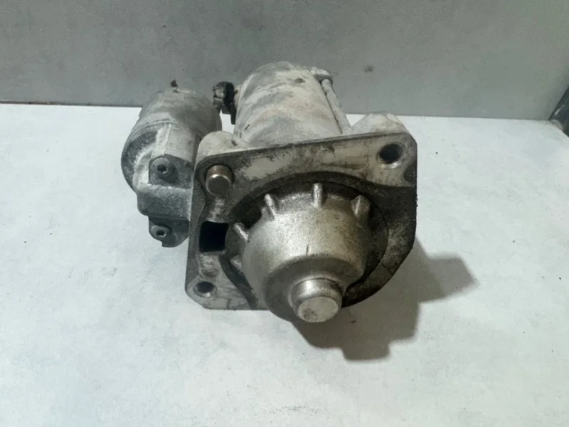 Стартер Volvo XC90 31268035 B5254T2