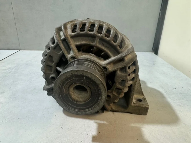 Генератор Volvo XC90 30667787 B5254T2