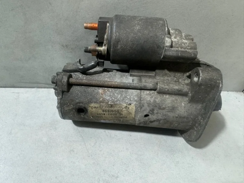 Стартер Volvo XC90 8697650 B5254T2