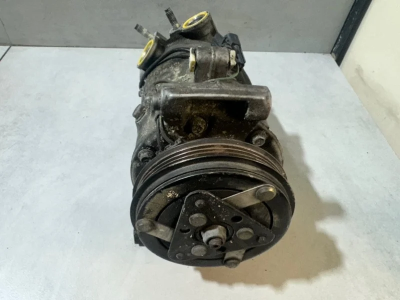 Компрессор кондиционера Volvo XC70 36011355 D5244T10