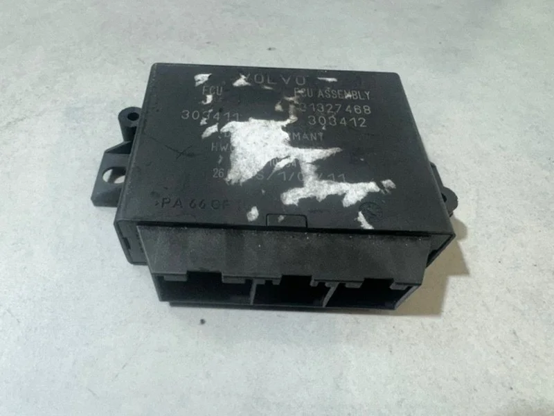 Блок управления парктроником Volvo XC90 31327468