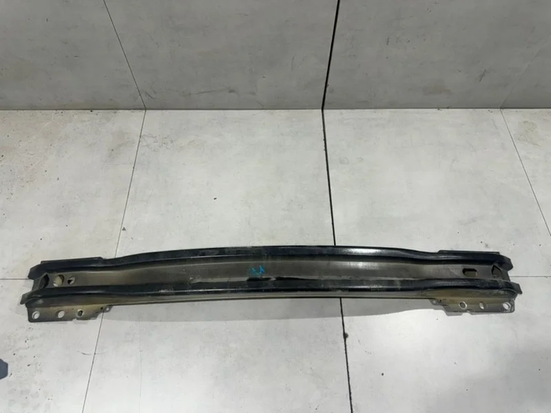 Усилитель бампера Volvo S80 30791152