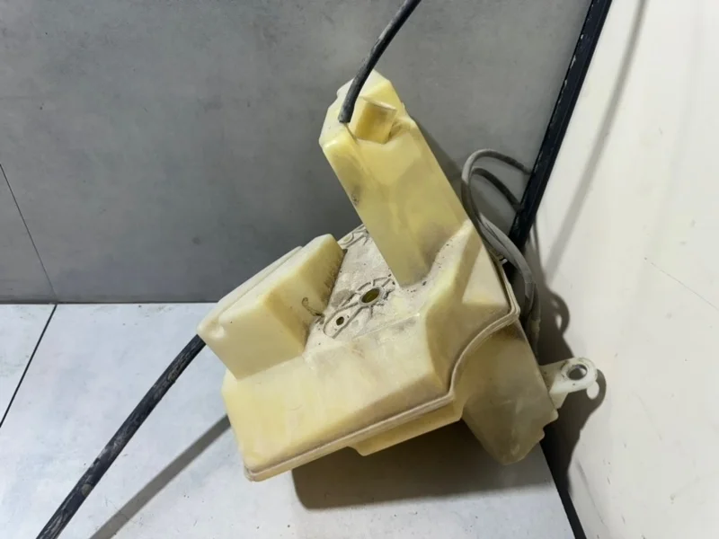 Бачок стеклоомывателя Volvo XC90 8659490