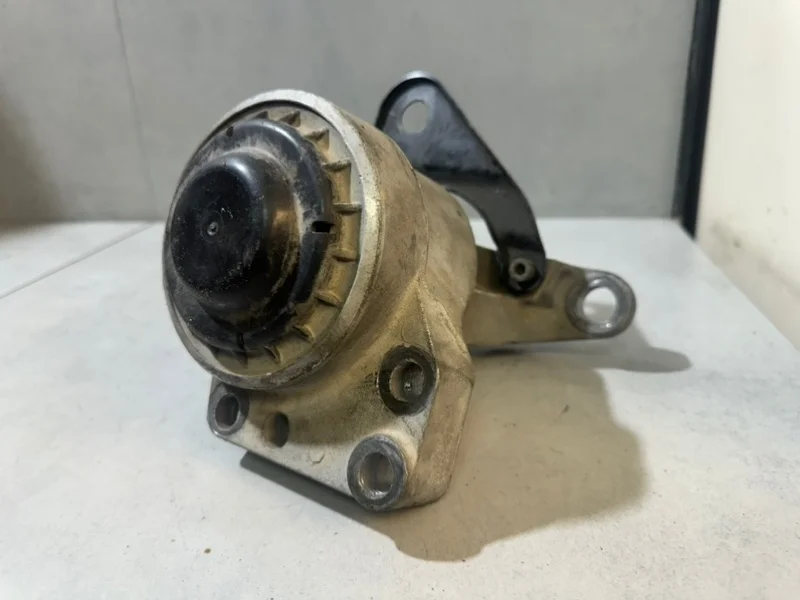 Подушка двигателя Volvo XC60 31262708 B4204T7, правая