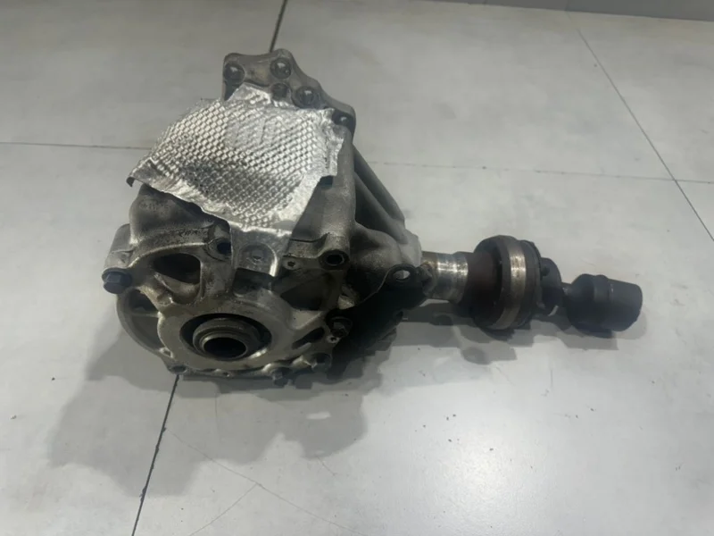 Раздаточная коробка Volvo XC90 30700016 B8444S