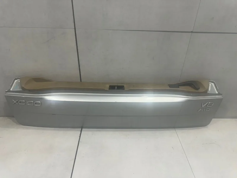 Крышка багажника Volvo XC90 31335538