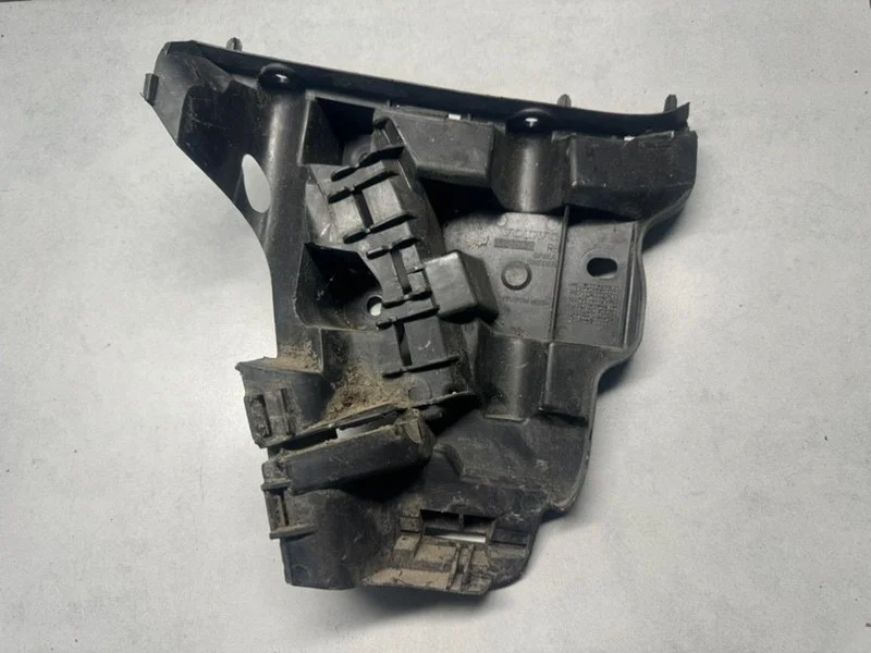 Крепление бампера Volvo XC70 2015 31214961 2 D5244T20, правое