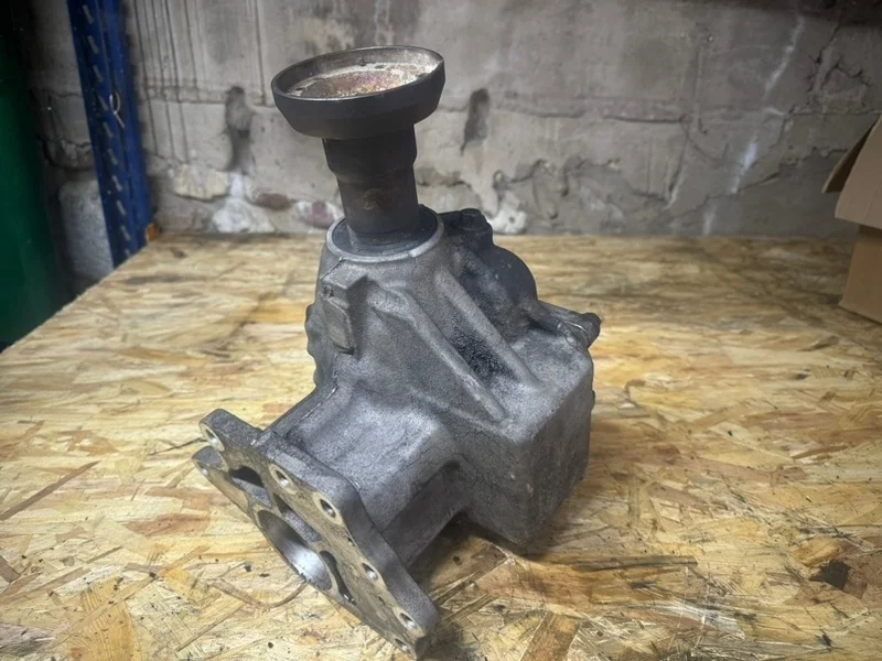 Раздаточная коробка Volvo XC90 30700016 D5244T4