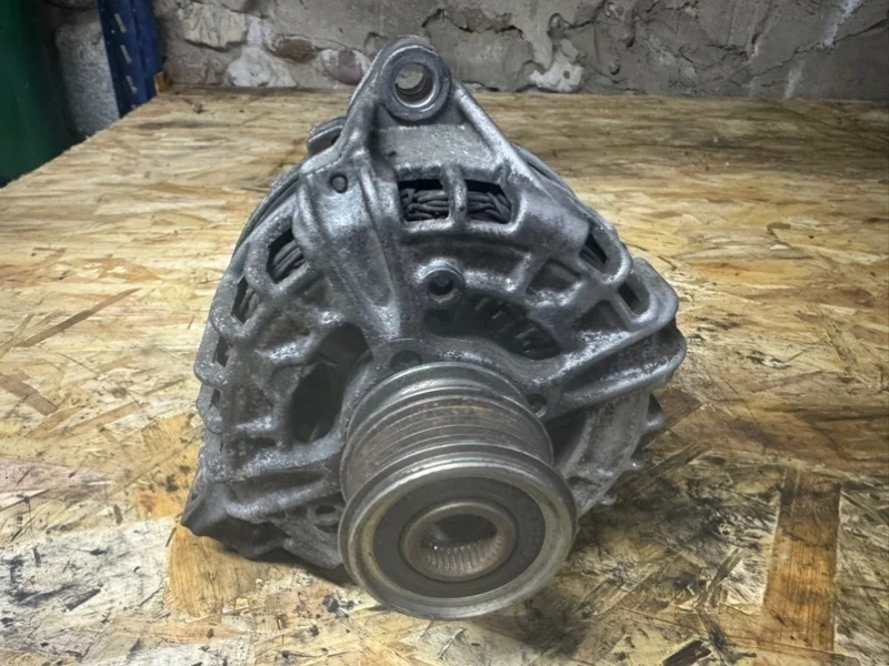 Генератор Volvo XC70 2012 30659131 D5244T15