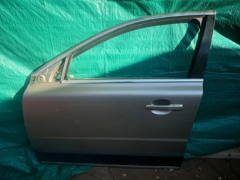 Дверь боковая Volvo XC70 2015 32228890 2 D5244T20, передняя левая